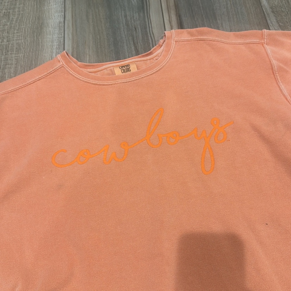 Oversized comfort colors “cowboys” sweatshirt - Picture 2 of 4